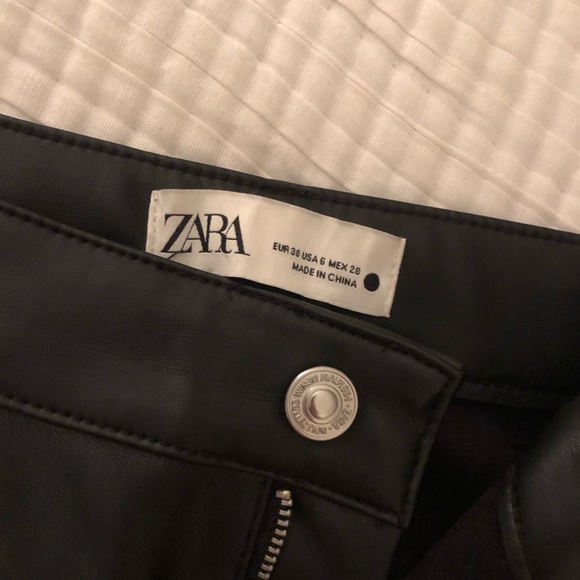 Zara black leather flare pants. Size 6. - Picture 3 of 4